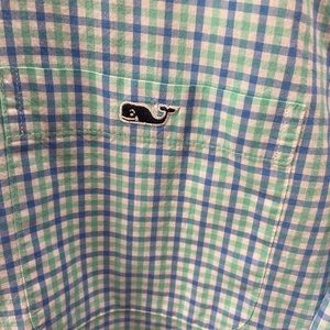 Vineyard Vines long sleeved button down shirt- size medium
